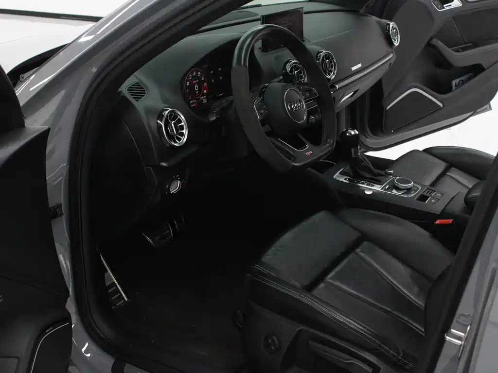 Audi RS 3 2017 RS 3 2.5T Limousine купить на сайте DeffCars