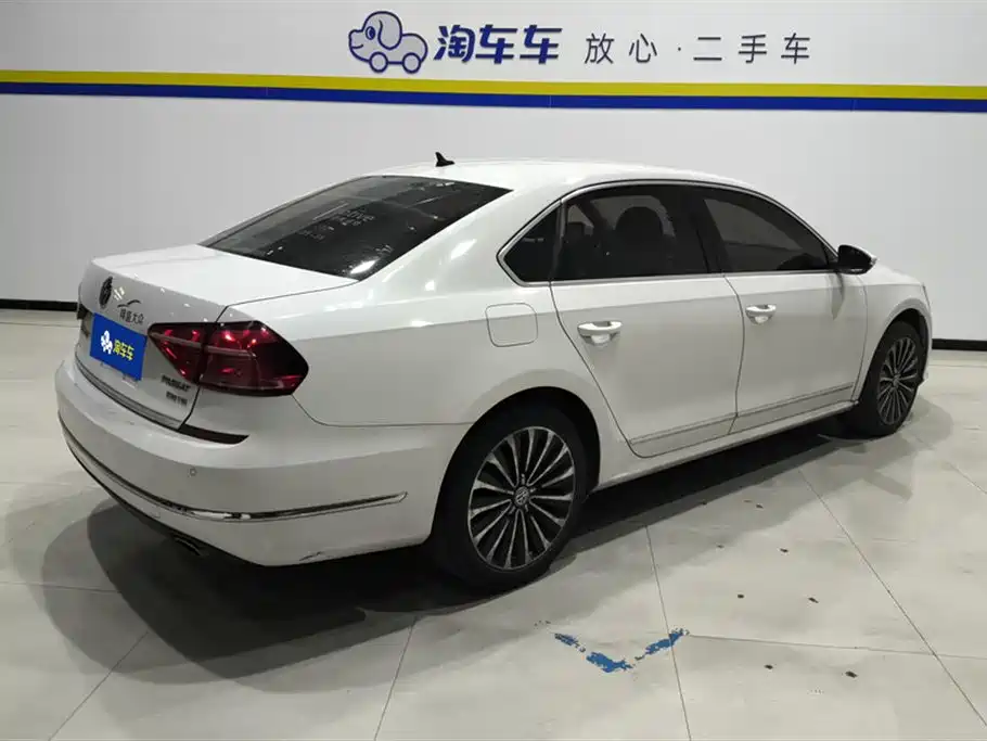 Passat 2016 330TSI DSG Royal Edition купить на сайте DeffCars
