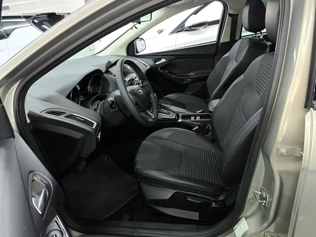Focus 2015 sedan 1.6L automatic fashion model купить на сайте DeffCars