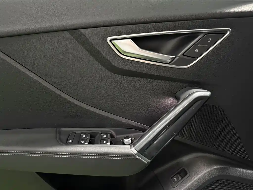 Audi Q2L 2022 35 TFSI fashionable and dynamic купить на сайте DeffCars