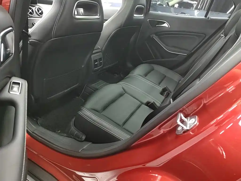Mercedes-Benz GLA 2018 GLA 200 Fashion Model купить на сайте DeffCars