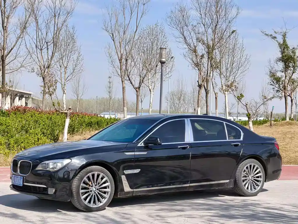 BMW 7 Series 2011 750Li xDrive купить на сайте DeffCars
