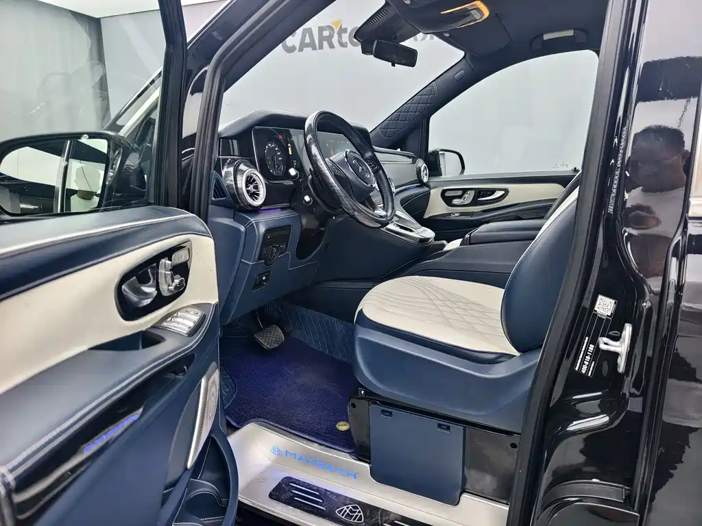 Vito 2023 2.0T Business Edition 7 seats купить на сайте DeffCars