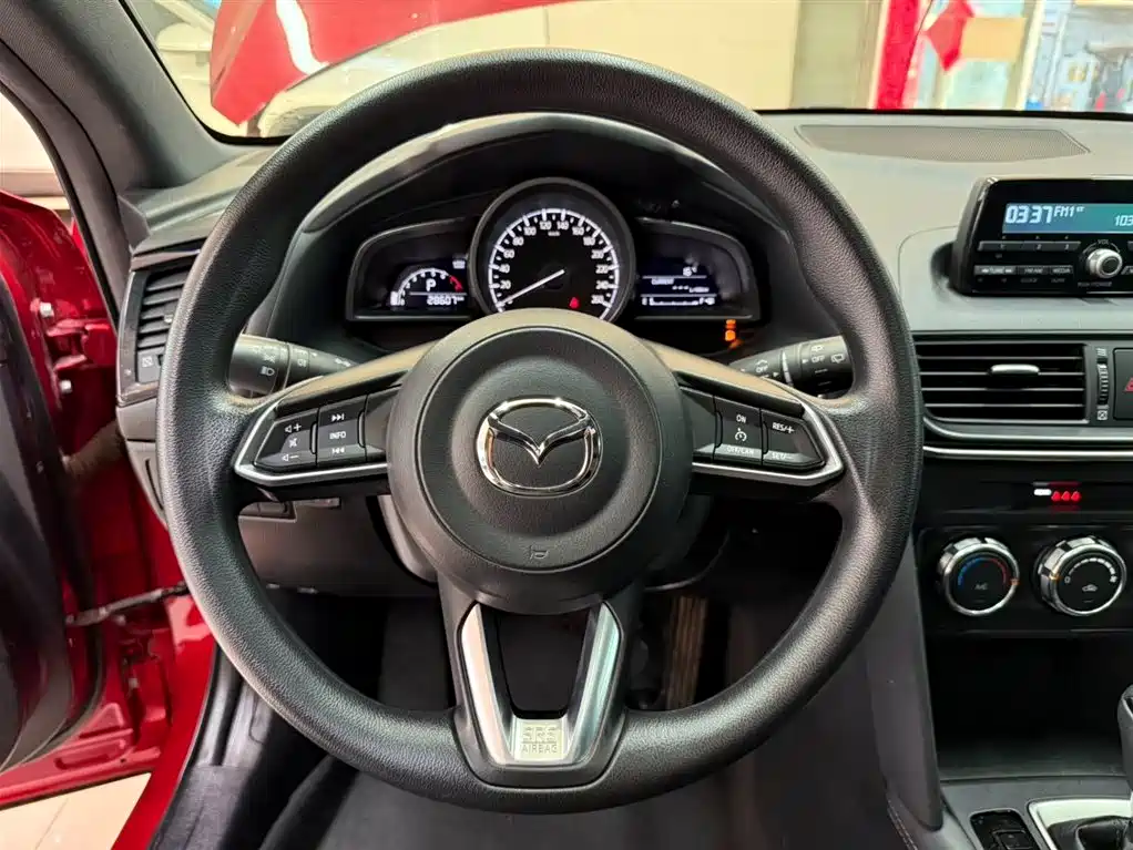 Mazda CX-4 2021 2.0L automatic two-wheel drive Blue Sky Vitality Edition купить на сайте DeffCars
