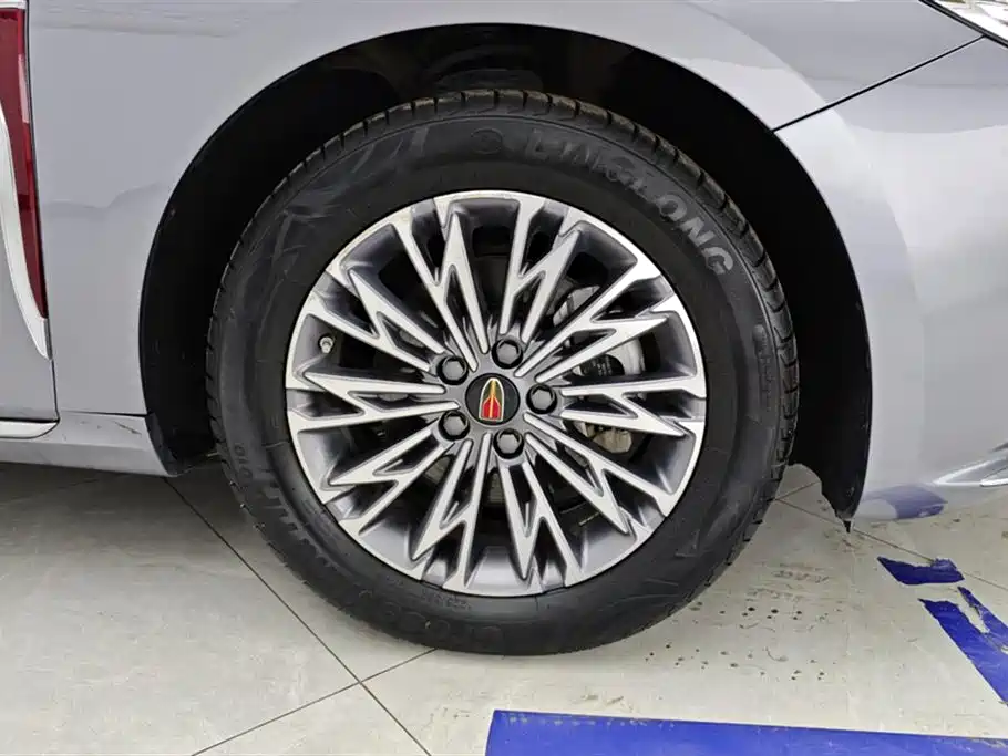 Hongqi H5 2023 2.0T Automatic Intelligent Connected Flag Edition купить на сайте DeffCars