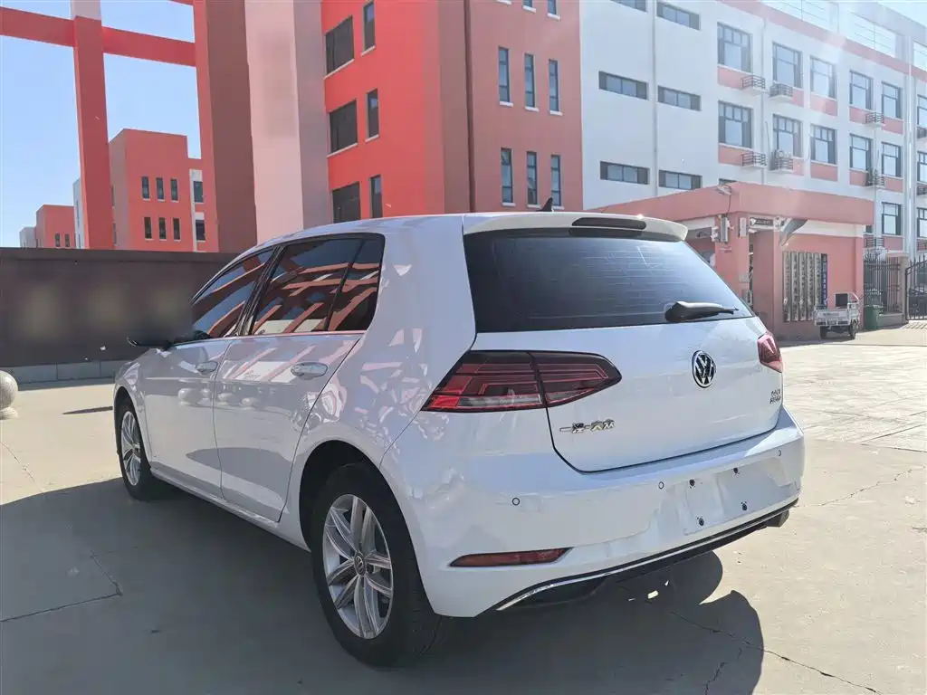 Golf 2019 280TSI DSG comfort model National VI купить на сайте DeffCars