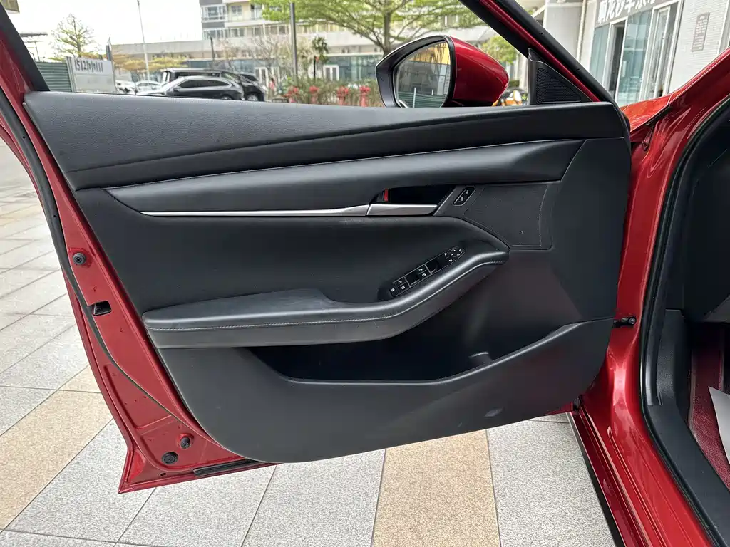 Mazda3 Angkesela 2021 1.5L automatic quality version купить на сайте DeffCars