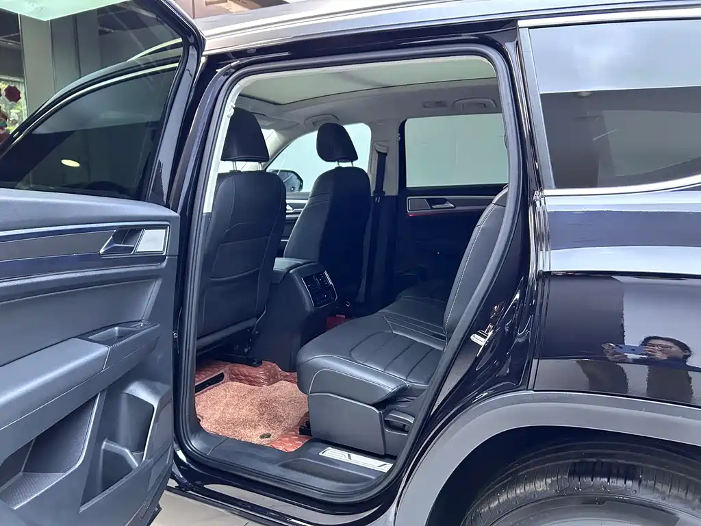 Touron 2020 380TSI four-wheel drive luxury version National VI купить на сайте DeffCars