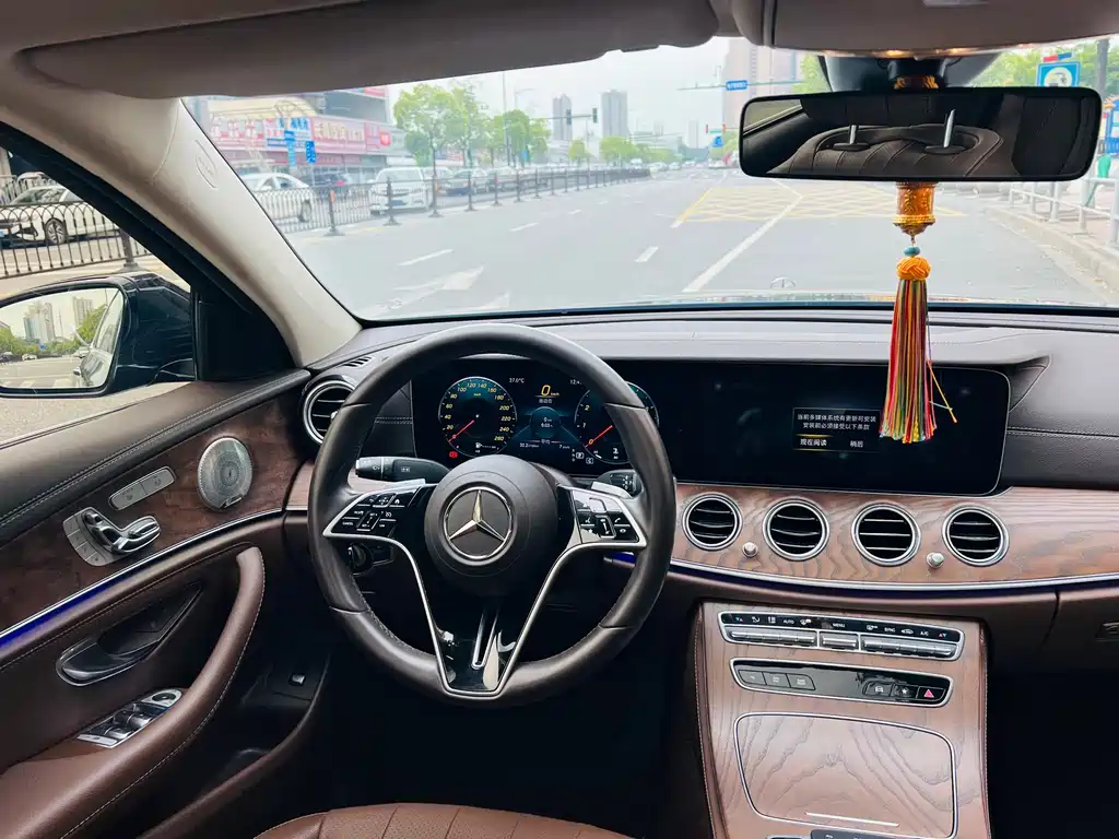 Mercedes-Benz E-Class 2022 E 300 L Luxury Model купить на сайте DeffCars
