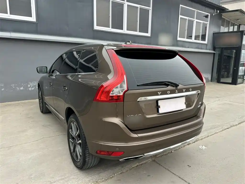 Volvo XC60 2017 T5 AWD Zhiyuan upgraded version купить на сайте DeffCars