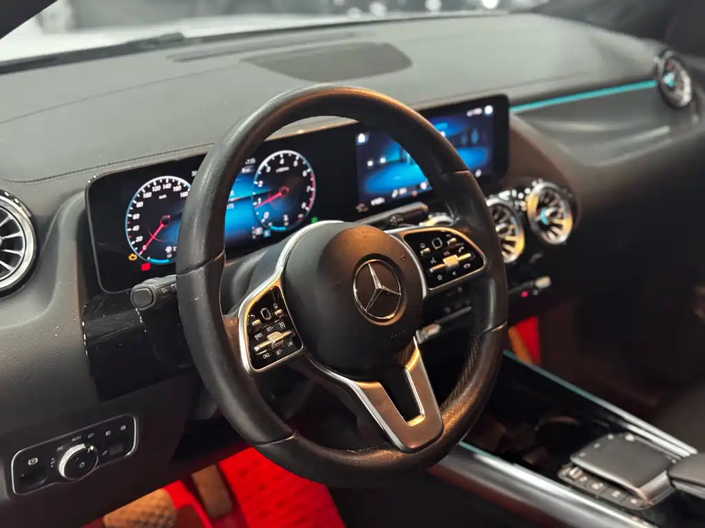 Mercedes-Benz GLA 2020 GLA 200 купить на сайте DeffCars