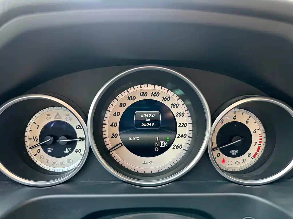 Mercedes-Benz E-Class 2015 facelift E 260 L sporty and stylish купить на сайте DeffCars