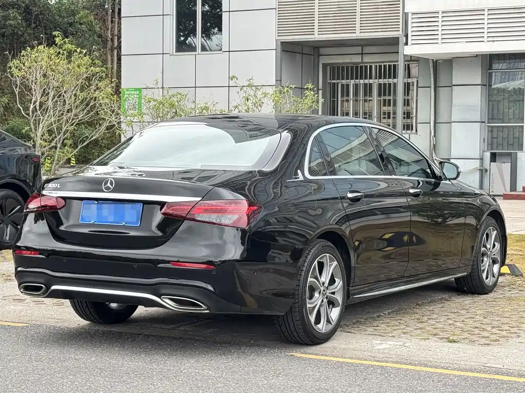 Mercedes-Benz E-Class 2022 E 300 L Sporty and Fashionable купить на сайте DeffCars