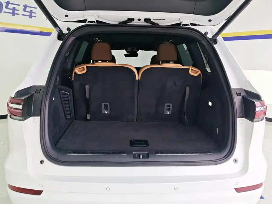 Ideal ONE 2020 extended range 6-seater version купить на сайте DeffCars