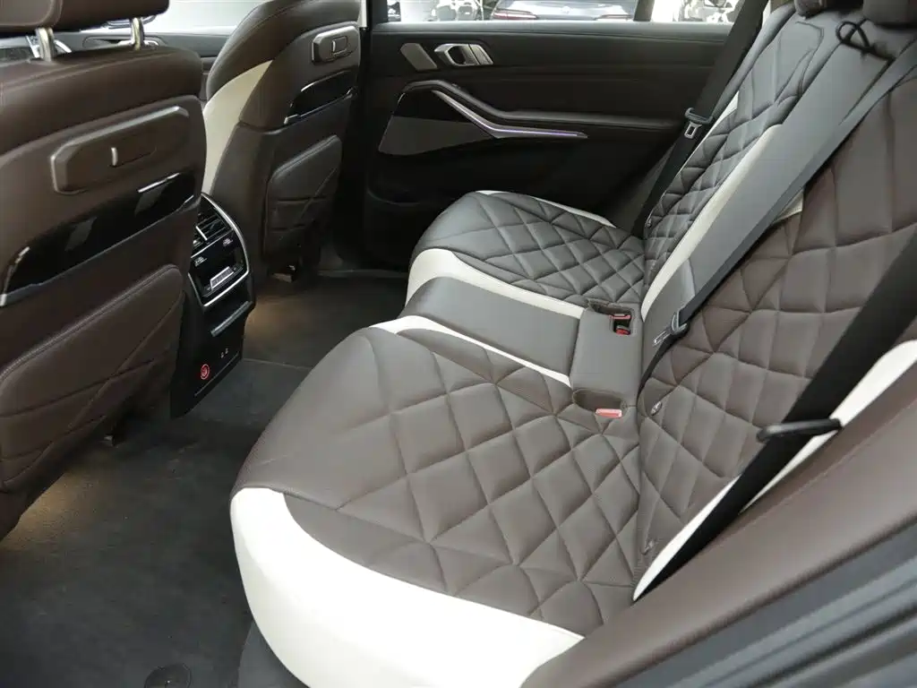 BMW X5 2023 xDrive 40Li M Sports Package купить на сайте DeffCars