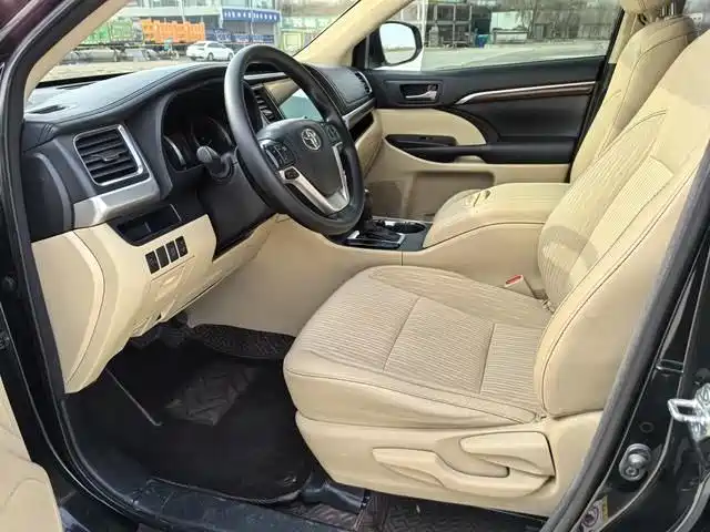 Highlander 2018 2.0T four-wheel drive elite version 7 seats National V купить на сайте DeffCars