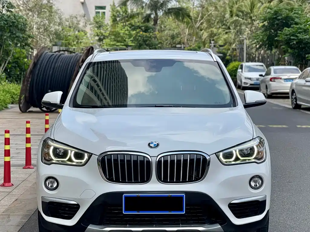 BMW X1 2018 sDrive18Li Exclusive Model купить на сайте DeffCars