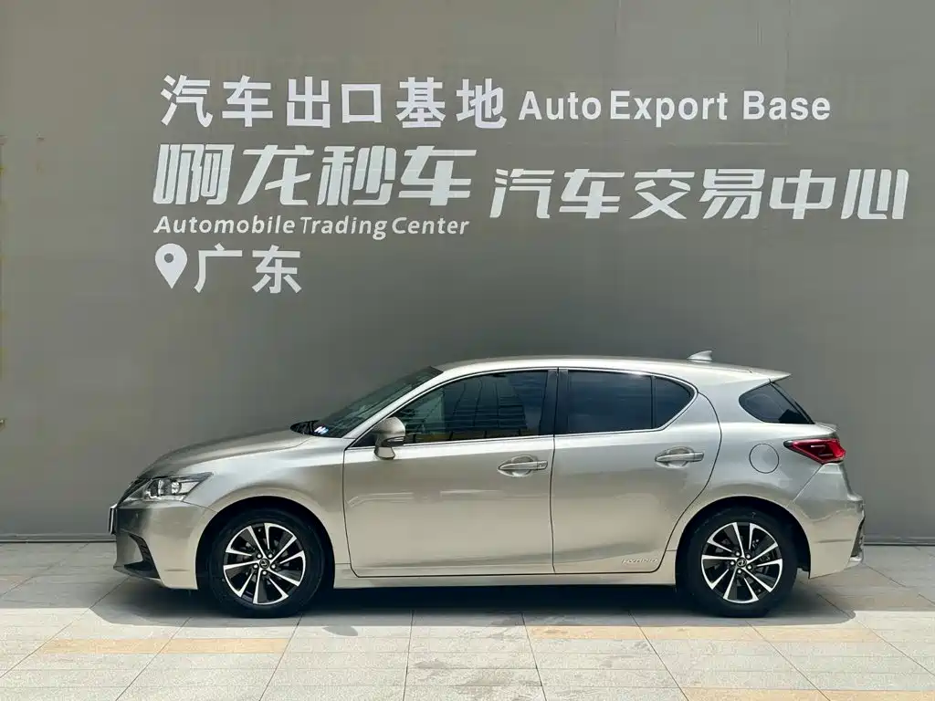 Lexus CT 2020 CT200h Elite Edition Monochrome купить на сайте DeffCars