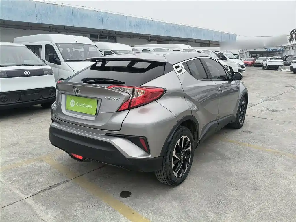 Yize IZOA 2018 2.0L Yichi Edition National VI купить на сайте DeffCars