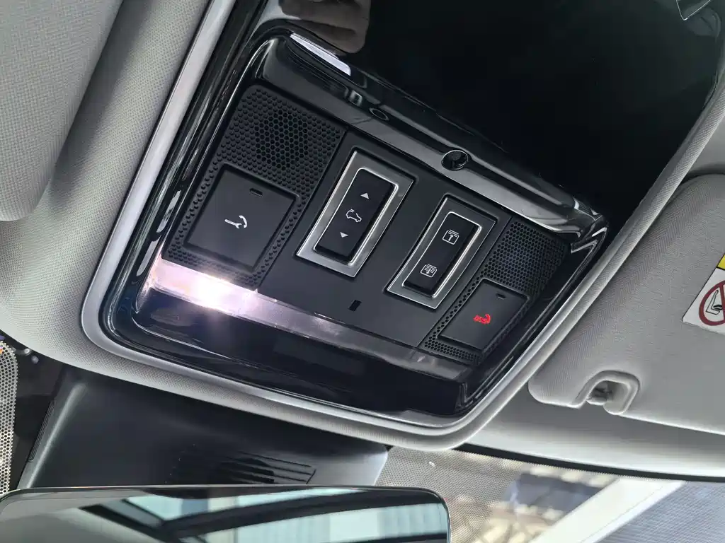 Range Rover 2019 3.0 SC V6 Legendary Extended Edition купить на сайте DeffCars