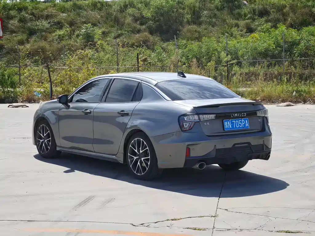 Lynk & Co 03 2022 2.0TD DCT Pro купить на сайте DeffCars