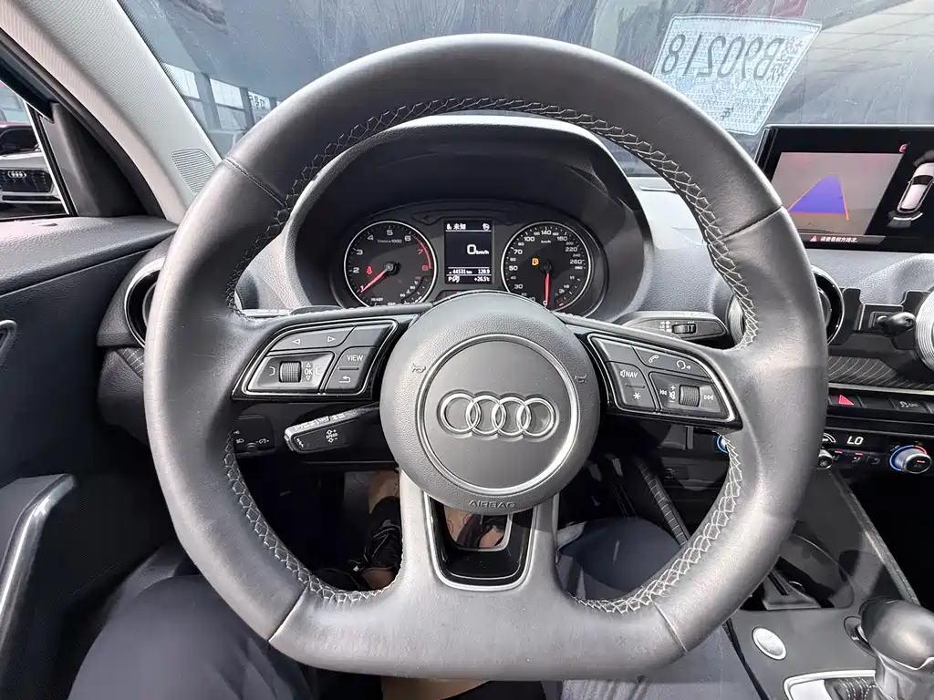 Audi Q2L 2022 35 TFSI fashionable and dynamic купить на сайте DeffCars