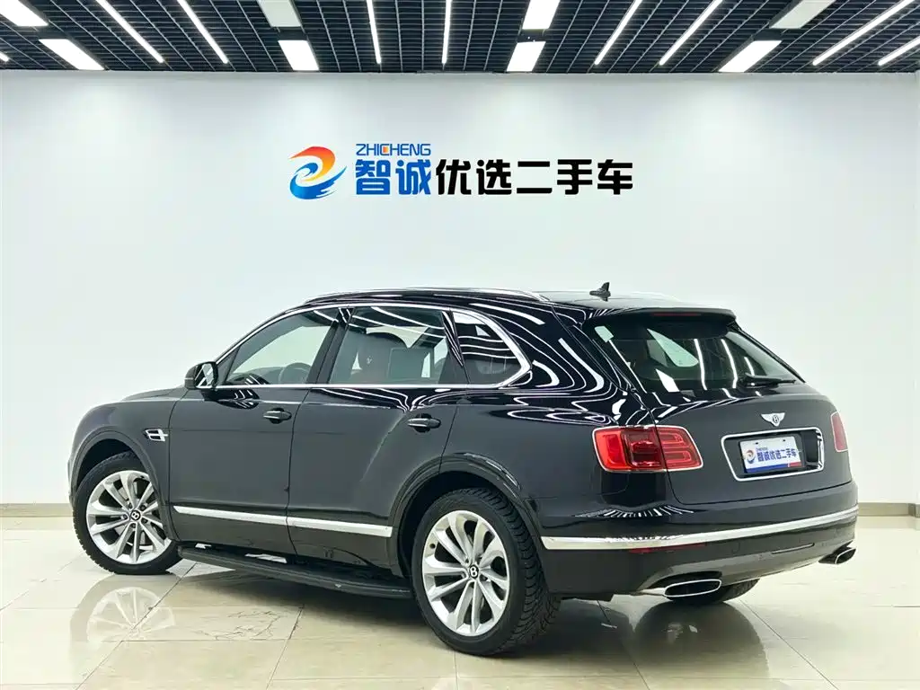 Bentayga 2016 6.0T Standard Edition купить на сайте DeffCars