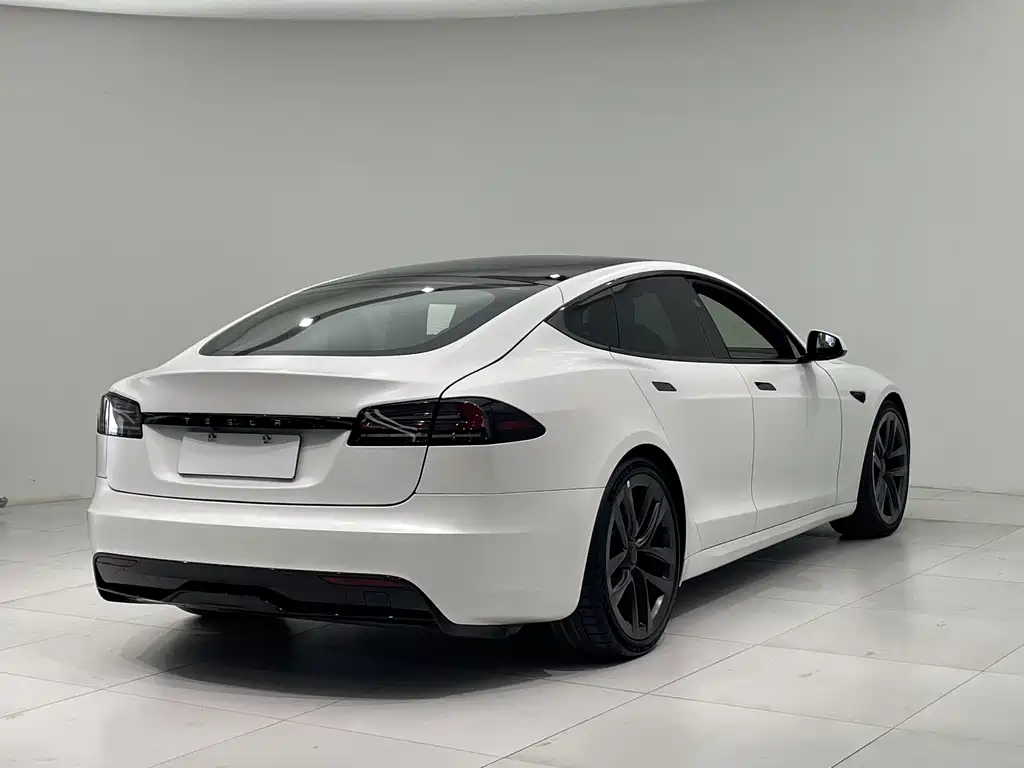 Model S 2023 dual-motor all-wheel drive version купить на сайте DeffCars