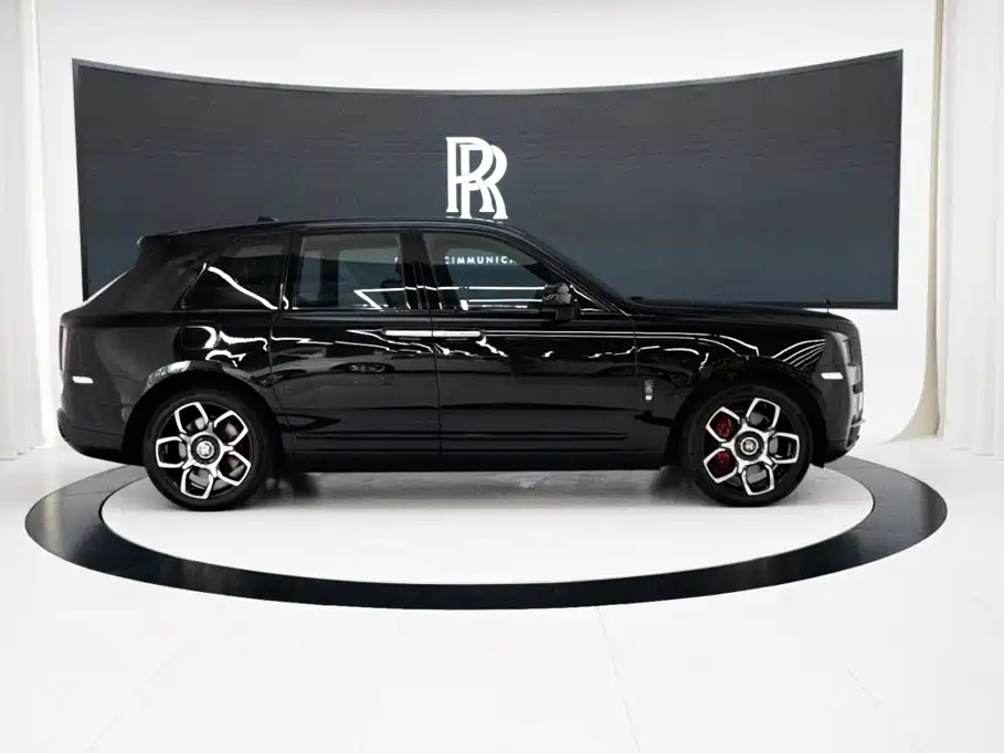 Cullinan 2020 Black Badge купить на сайте DeffCars