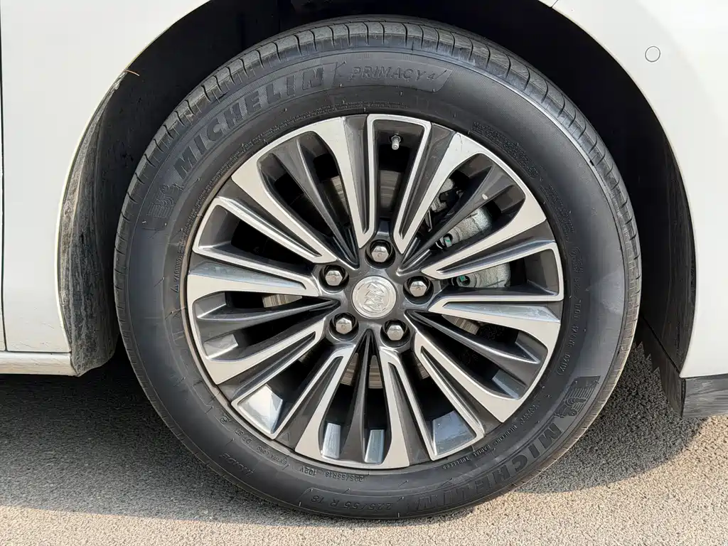 Buick GL8 2021 ES Lu Zun 653T flagship model купить на сайте DeffCars