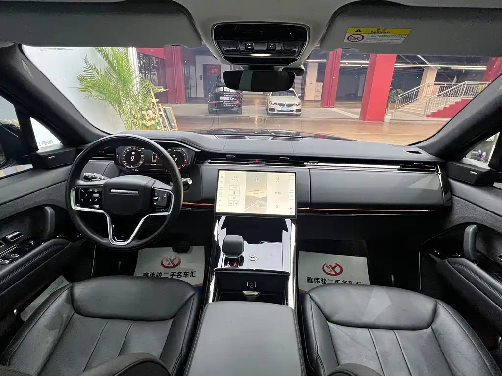 Range Rover Sport 2024 360PS S купить на сайте DeffCars