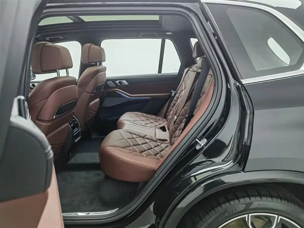 BMW X5 2022 xDrive 40Li M Sports Package купить на сайте DeffCars