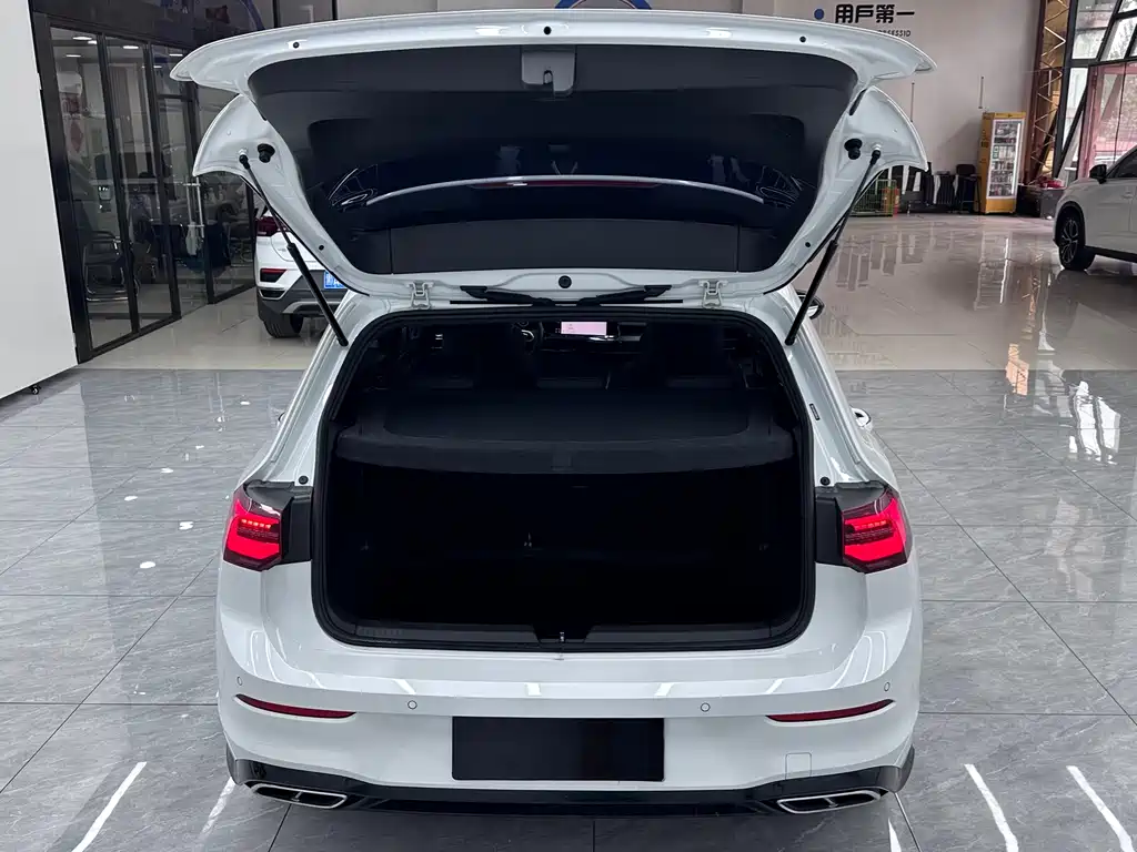 Golf 2023 facelift 280TSI DSG R-Line Lite купить на сайте DeffCars