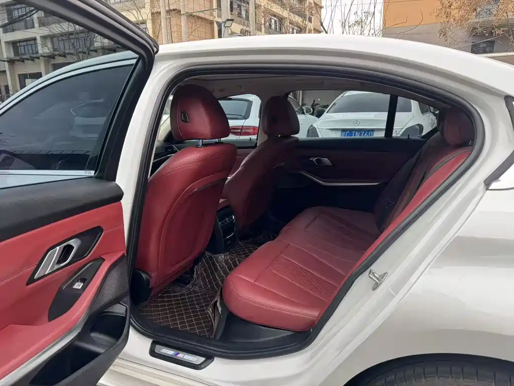 BMW 3 Series 2024 320Li M Sports Package купить на сайте DeffCars