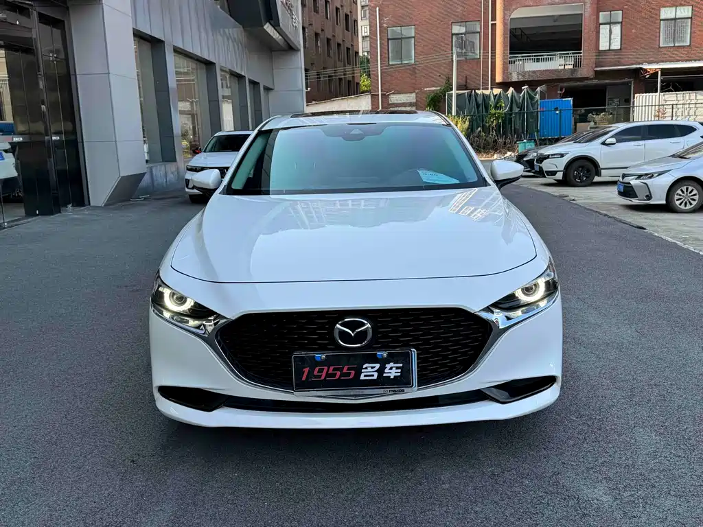 Mazda3 Angkesela 2023 2.0L Automatic Premium Edition купить на сайте DeffCars