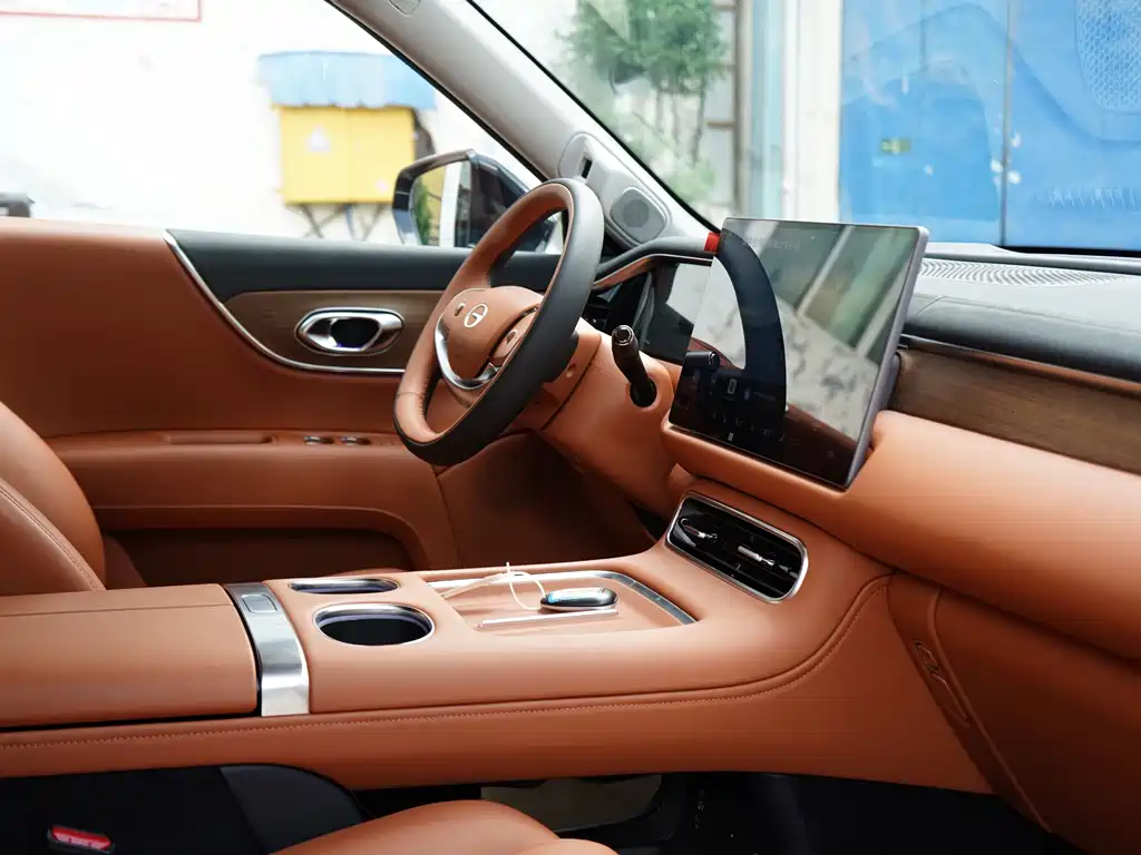 Trumpchi Yearning S9 2025 Qiankun UItra 5-seater купить на сайте DeffCars