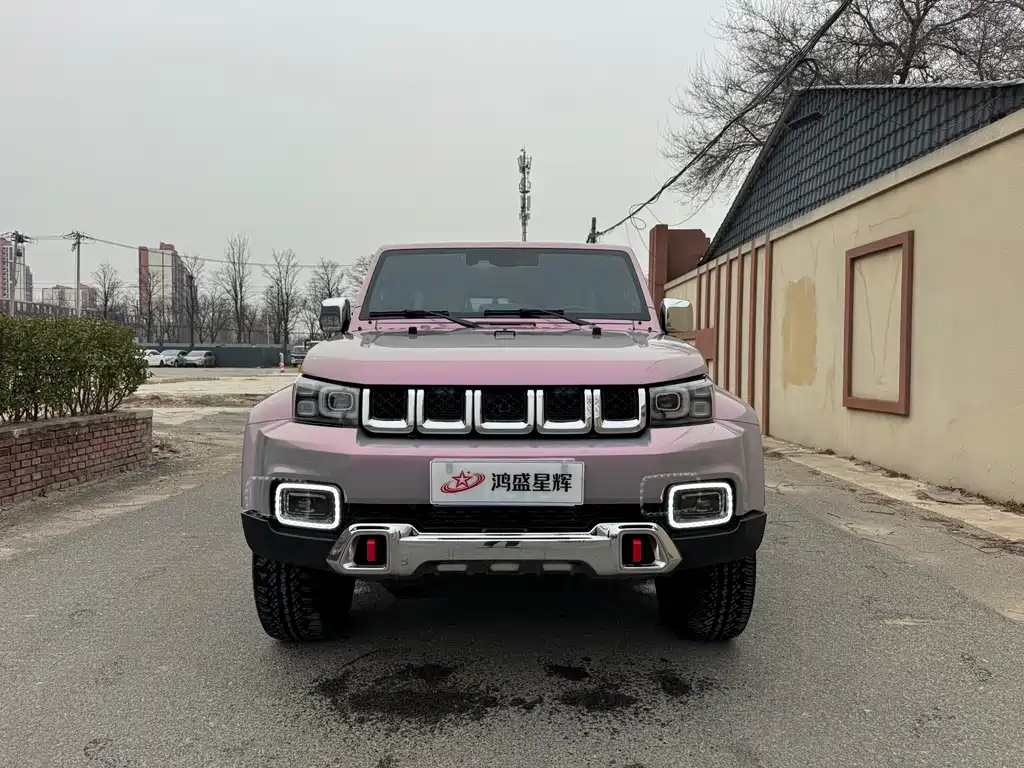 Beijing off-road BJ40 2023 2.0T automatic four-wheel drive city hunter version supreme type купить на сайте DeffCars
