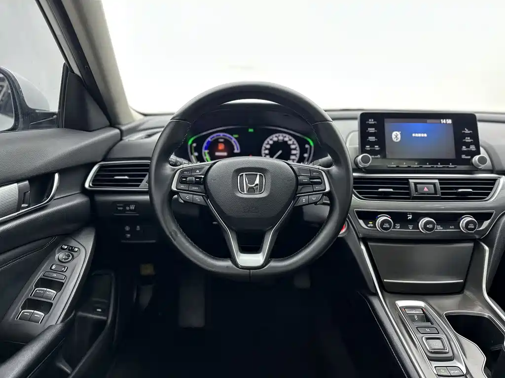 Accord 2018 Sharp Hybrid 2.0L Sharp Collar Edition National VI купить на сайте DeffCars