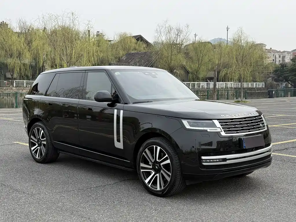 Range Rover 2024 3.0 L6 400PS Genesis Extended Edition купить на сайте DeffCars