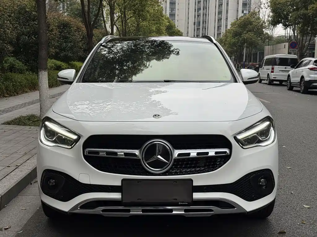 Mercedes-Benz GLA 2020 GLA 200 купить на сайте DeffCars