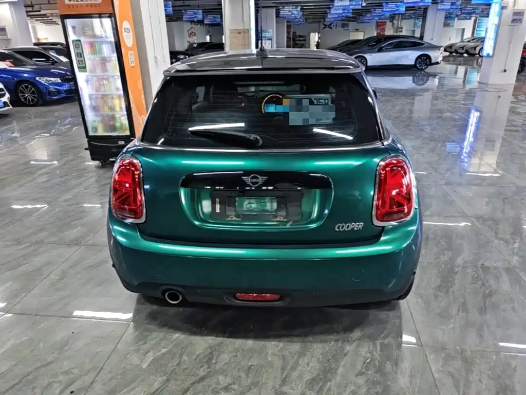 MINI 2019 1.5T COOPER Classic купить на сайте DeffCars
