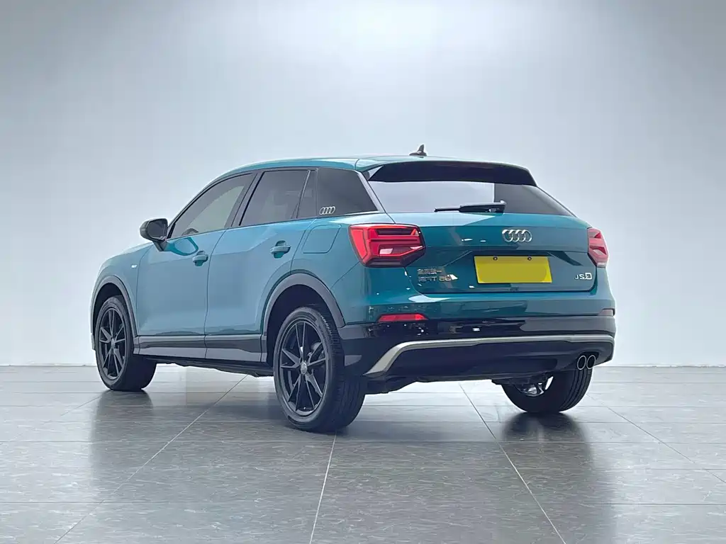 Audi Q2L 2021 35 TFSI luxury and dynamic model купить на сайте DeffCars
