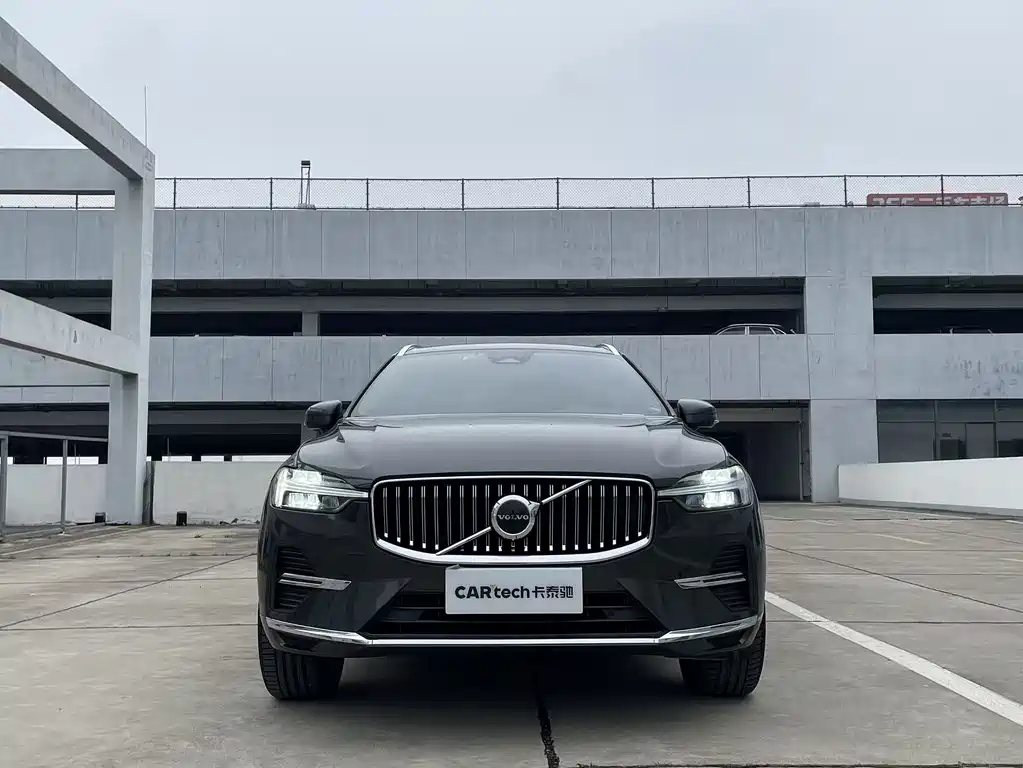 Volvo XC60 2022 B5 four-wheel drive Zhiyi Luxury Edition купить на сайте DeffCars