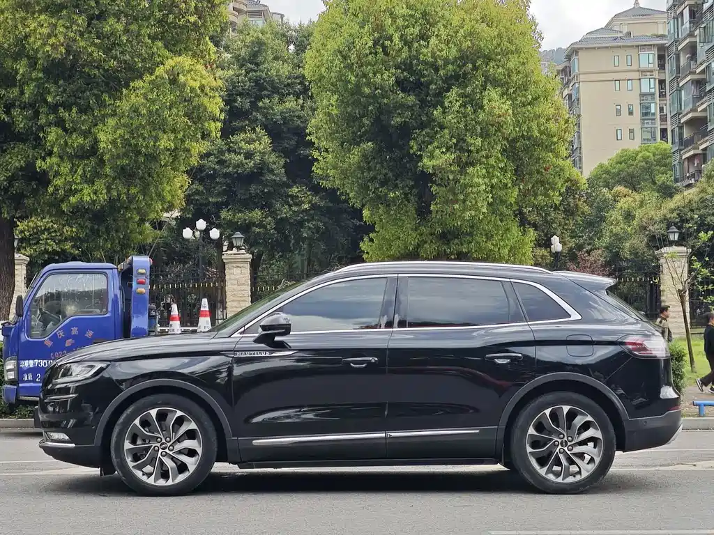 Voyager 2021 2.0T four-wheel drive elegant version купить на сайте DeffCars