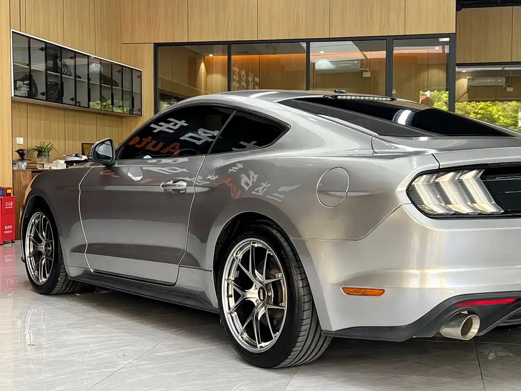 Mustang 2019 2.3L EcoBoost купить на сайте DeffCars