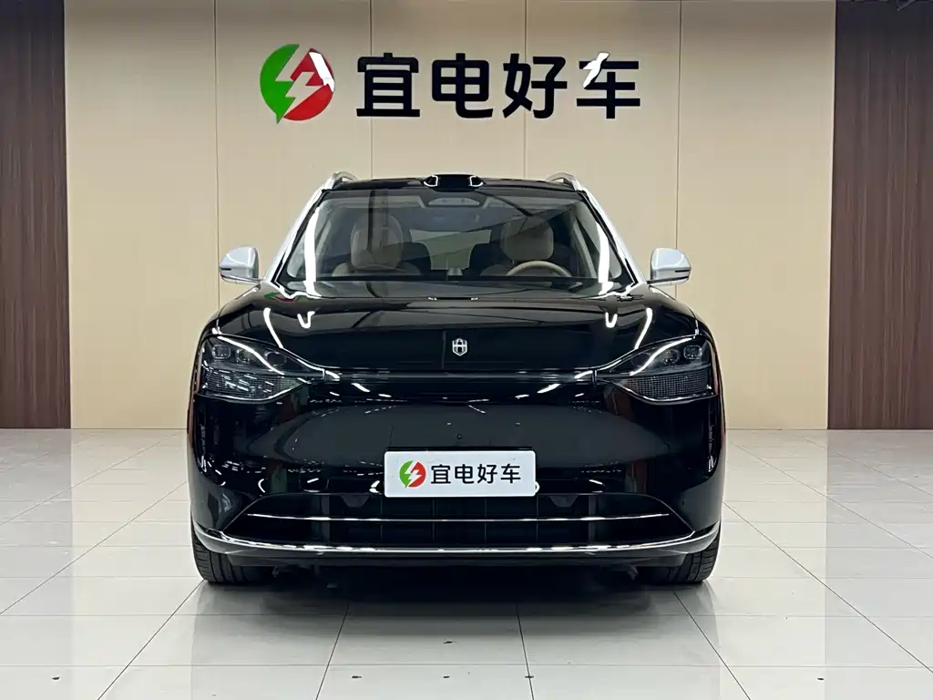 Wenjie M9 2025 extended range Ultra version 52kWh 6-seater version 192-line lidar) купить на сайте DeffCars