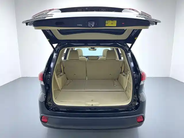 Highlander 2021 2.0T four-wheel drive luxury version 7 seats купить на сайте DeffCars