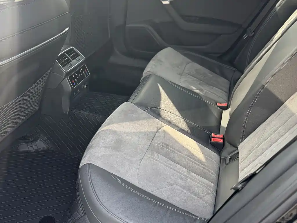 Audi A6L 2024 45 TFSI Premium Dynamic Model купить на сайте DeffCars