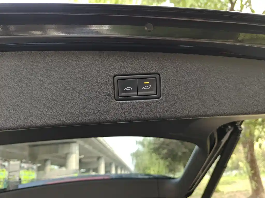 Tiguan L 2020 330TSI automatic two-wheel drive smart luxury version National VI купить на сайте DeffCars