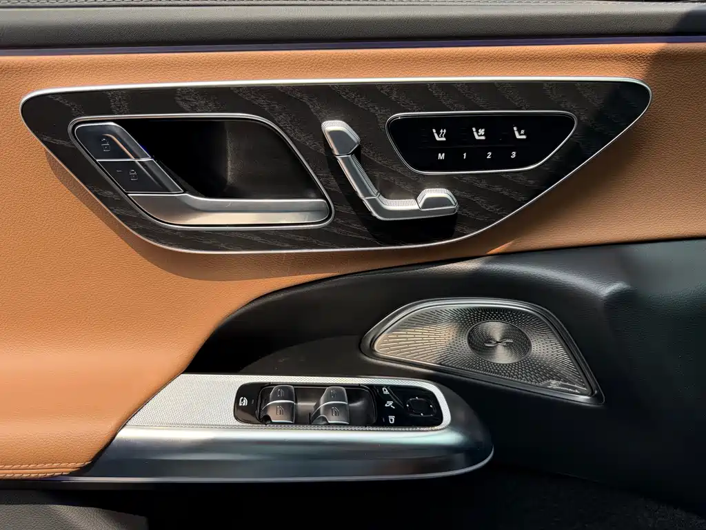 Mercedes-Benz E-Class 2025 facelift E 300 L luxury sports model купить на сайте DeffCars